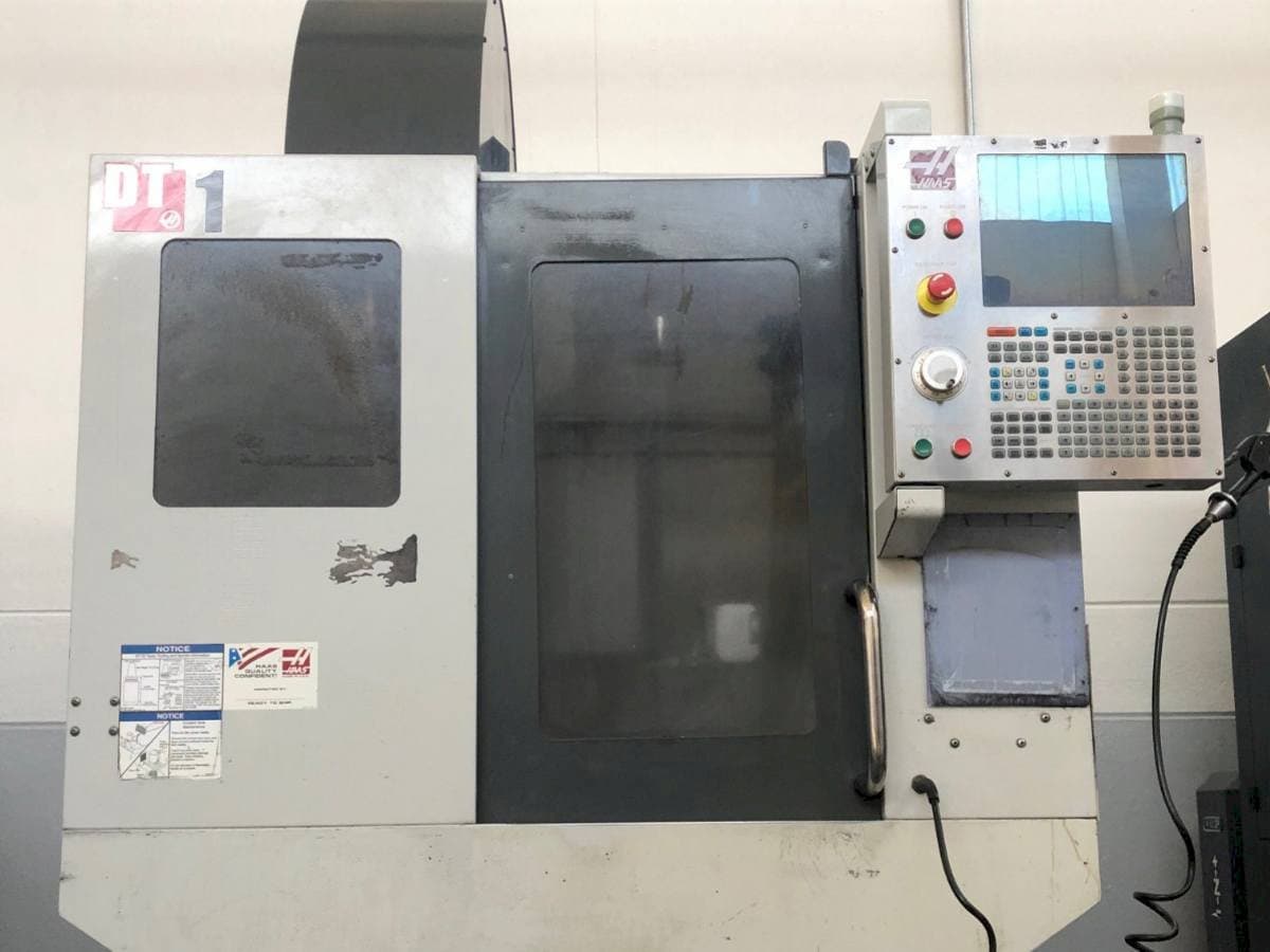 Vooraanzicht  van HAAS DT1  machine