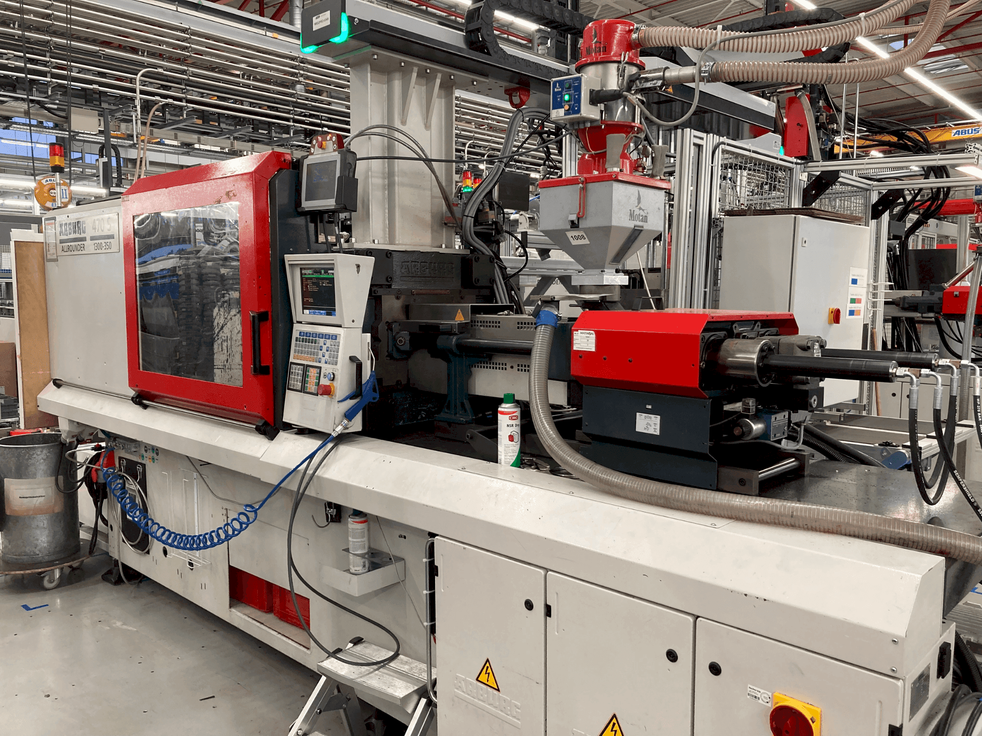 Vooraanzicht  van Arburg Allrounder 470 S 1300-350  machine