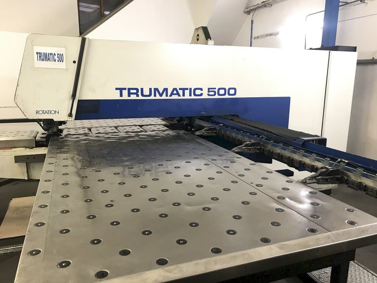 Vooraanzicht  van Trumpf Trumatic 500R  machine
