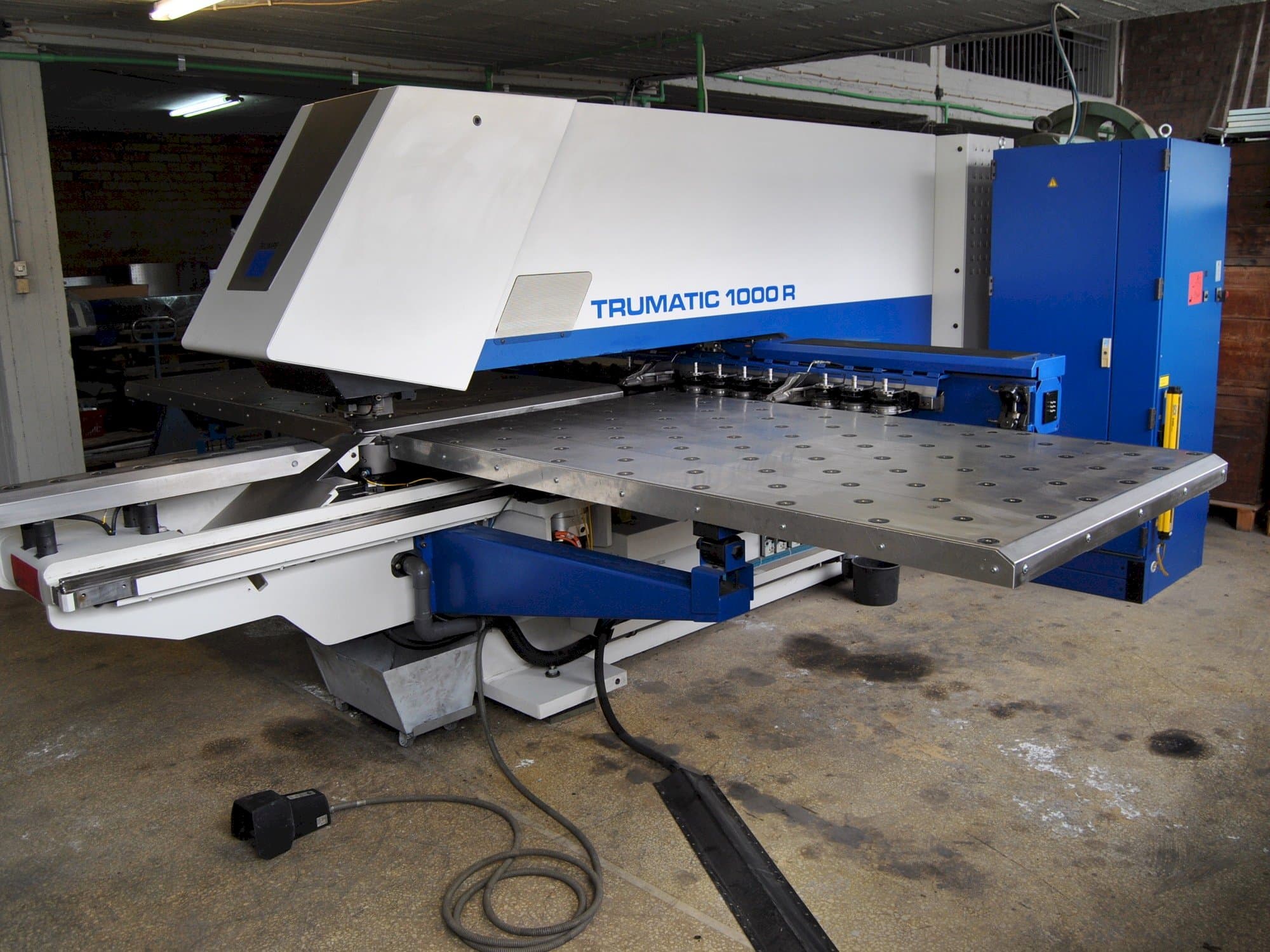 Vooraanzicht  van Trumpf Trumatic 1000 R  machine