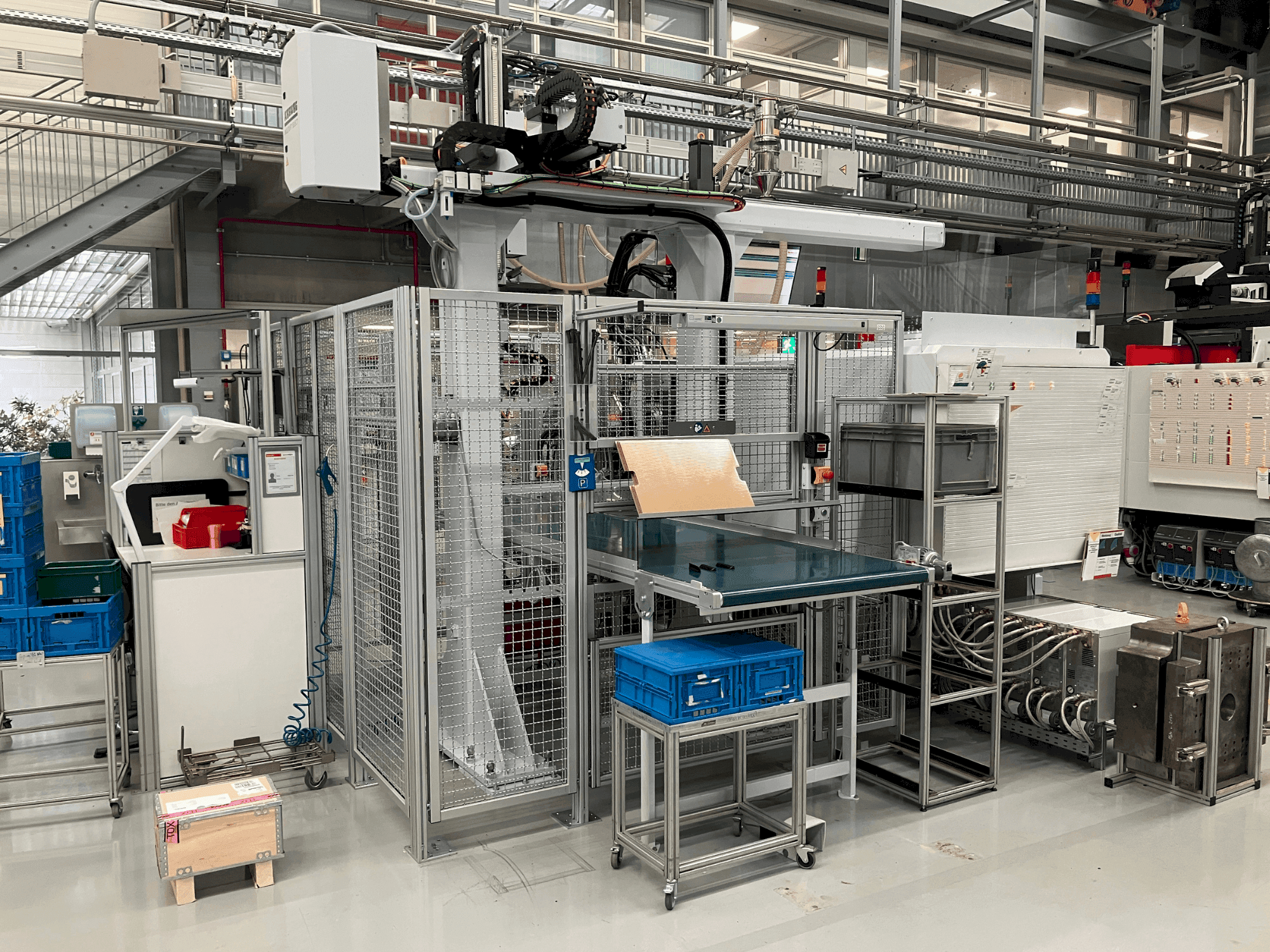 Vooraanzicht  van Arburg Allrounder 520 S 1600-400/170  machine