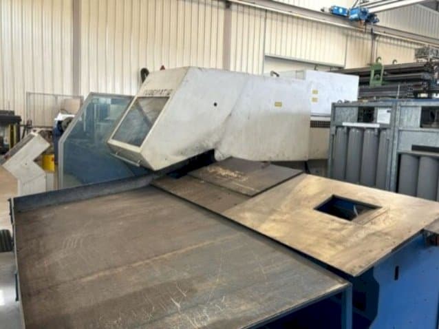 Vooraanzicht  van TRUMPF TRUMATIC TLF 2700TM  machine