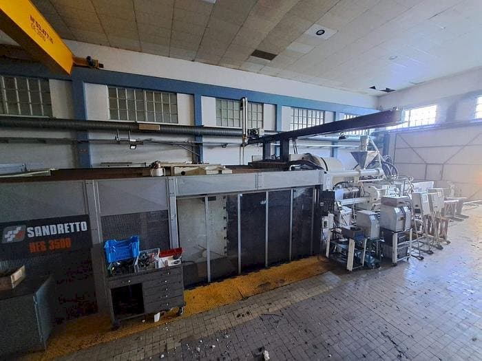 Vooraanzicht  van SANDRETTO HES 3500  machine