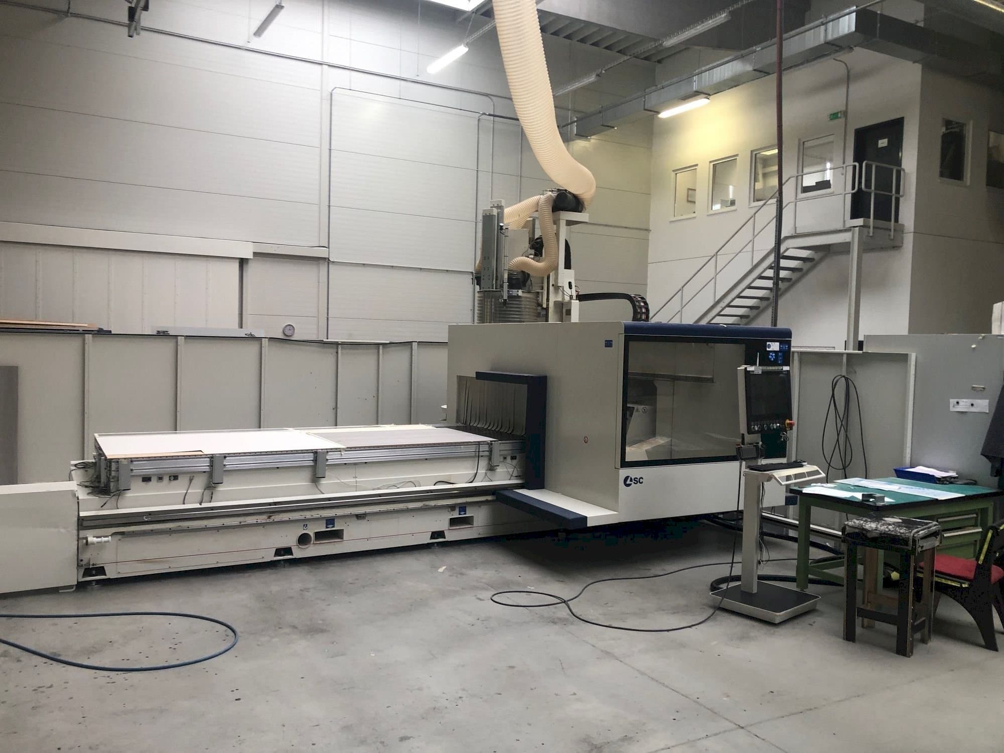 Vooraanzicht  van SCM ACCORD 50 FX-M  machine