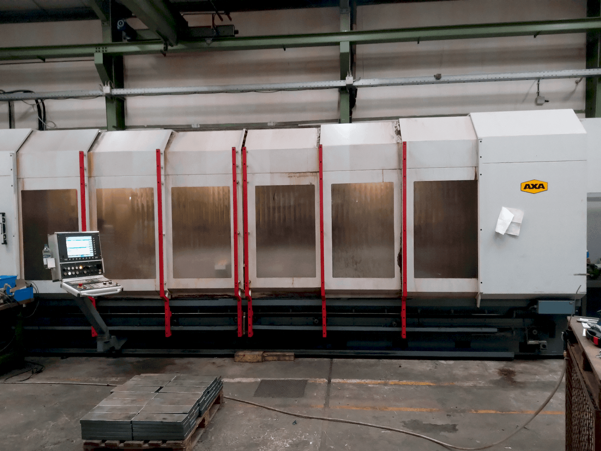 Vooraanzicht  van AXA VHC-2-5000-XTS-50  machine