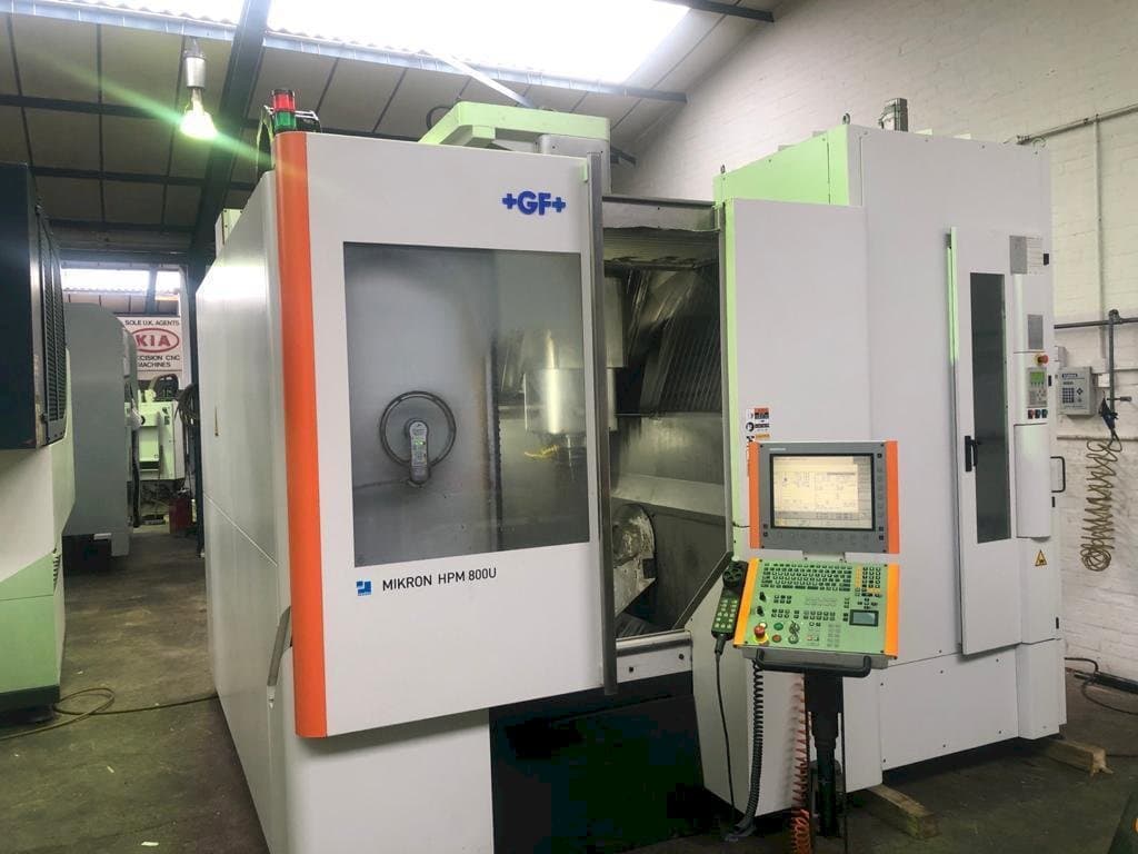 Vooraanzicht van MIKRON HPM 800U machine