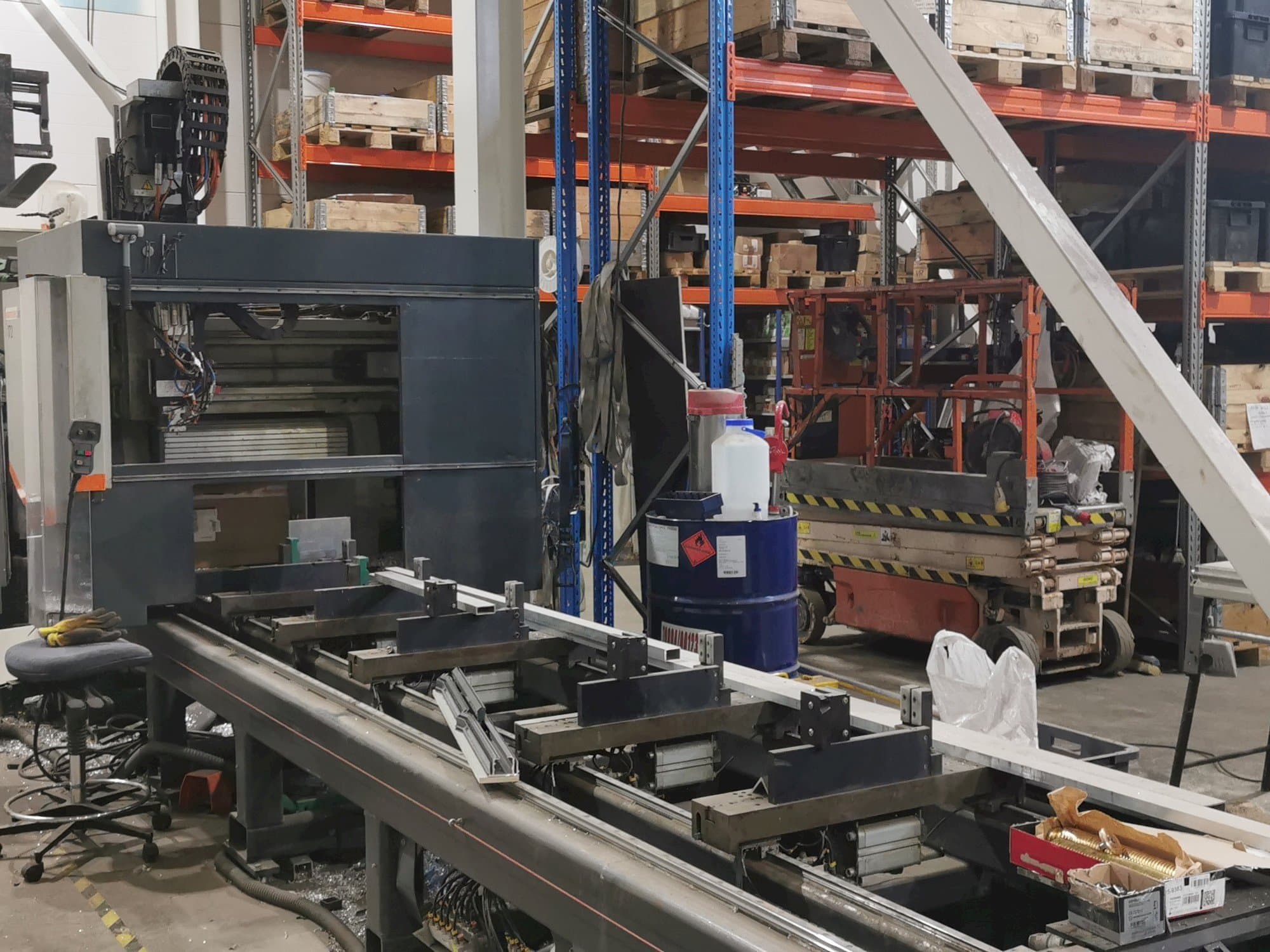 Vooraanzicht  van Elumatec SBZ 140  machine