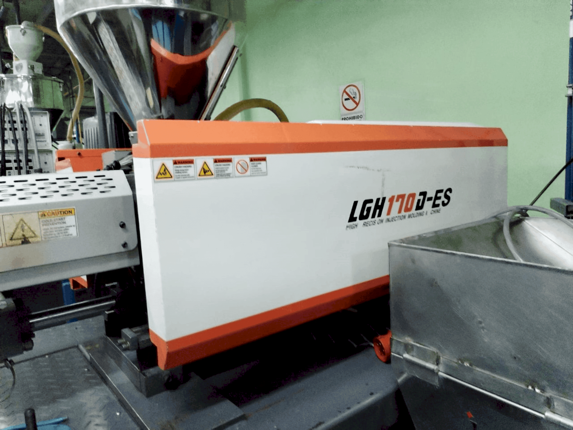 Vooraanzicht  van LS MTRON LGH 170D-ES  machine