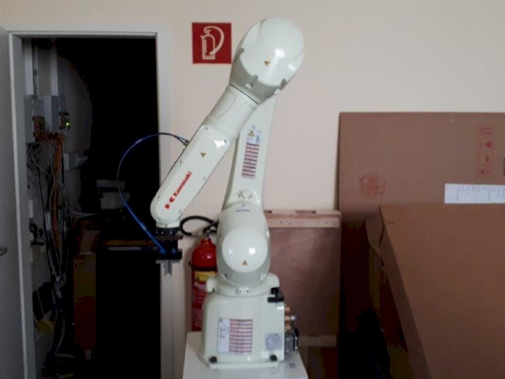 Vooraanzicht  van Kawasaki RS007L  machine