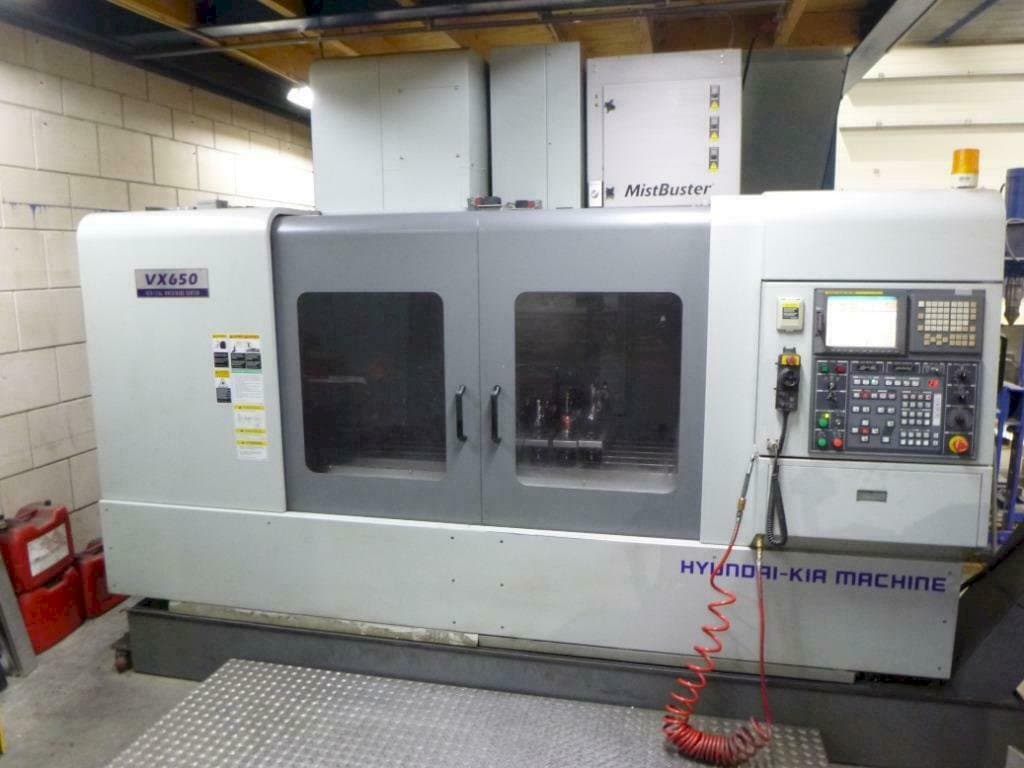 Vooraanzicht  van Hyundai Kia VX-650  machine