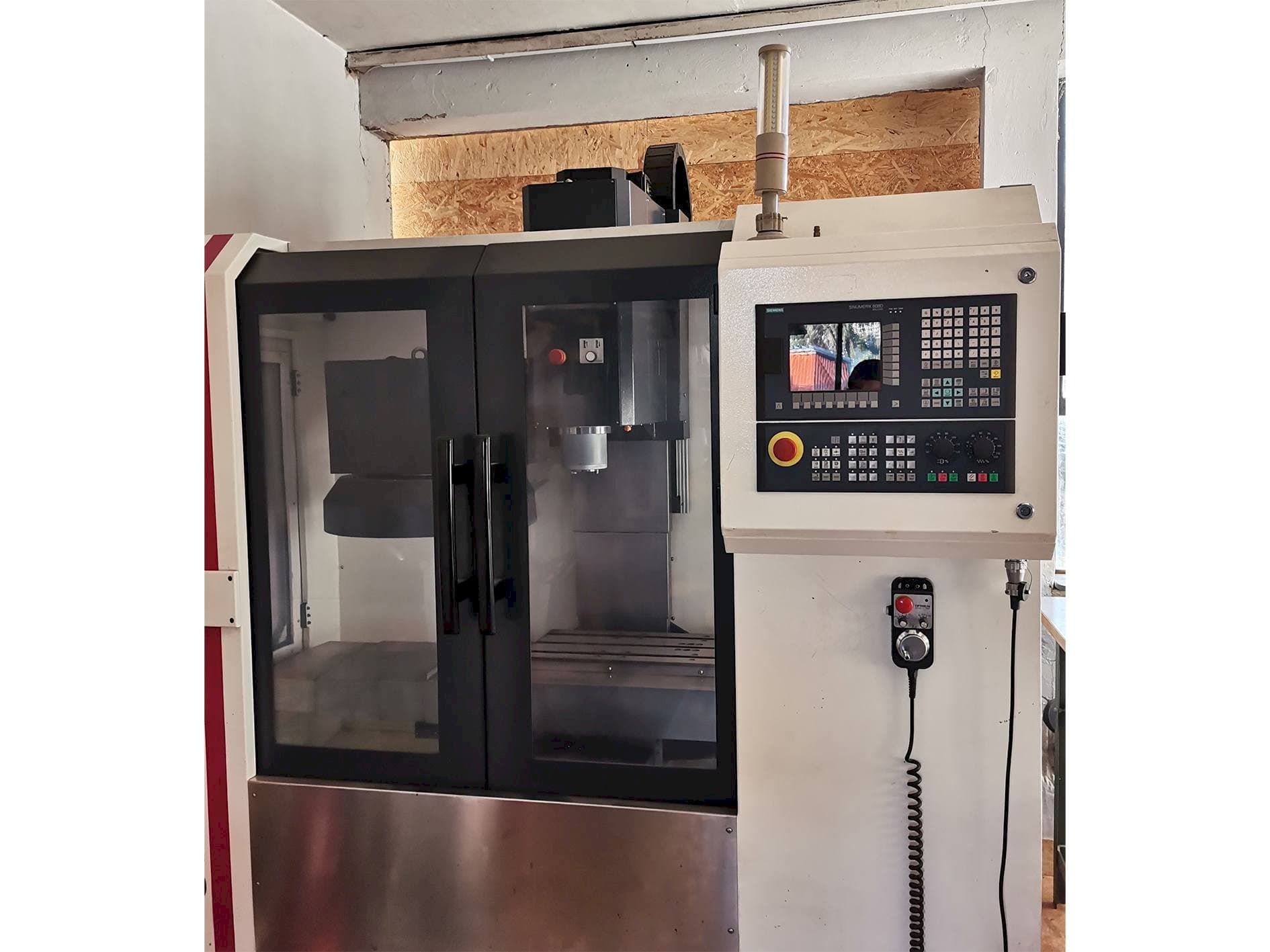 Vooraanzicht  van Optimum F105  machine