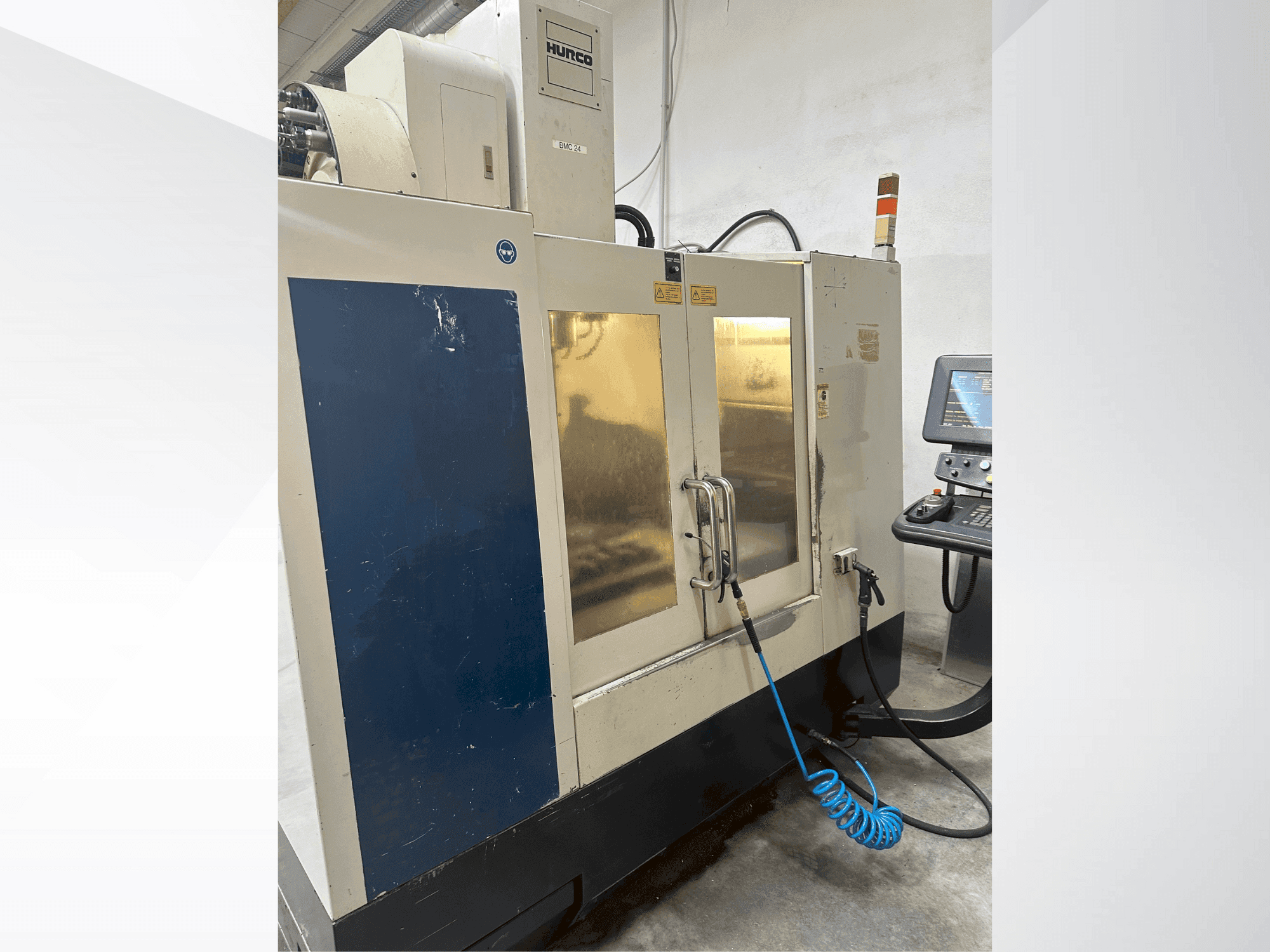 Vooraanzicht  van Hurco BMC 2416  machine