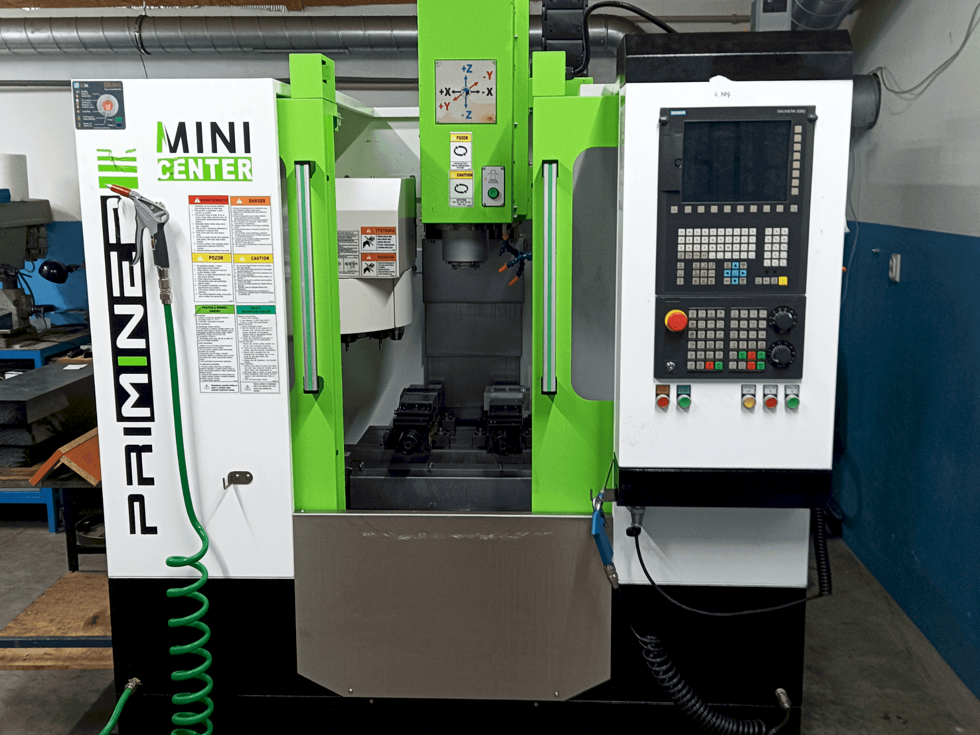 Vooraanzicht  van Priminer MINI  machine