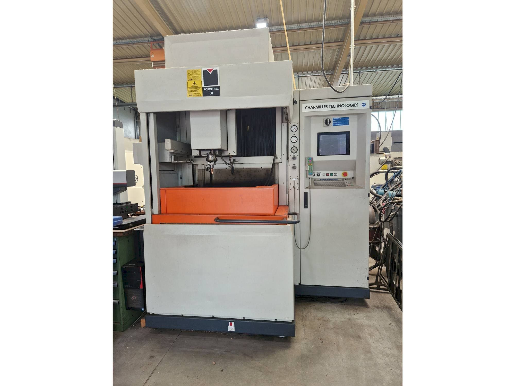 Vooraanzicht  van CHARMILLES Roboform 31  machine