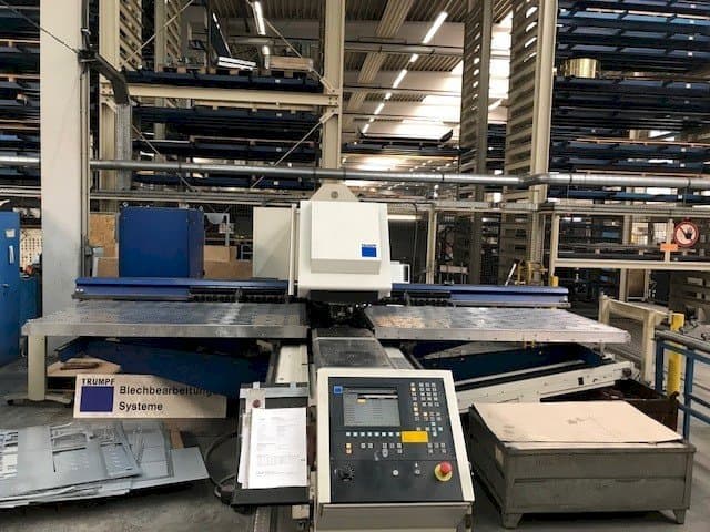 Vooraanzicht  van Trumpf Trumatic TC 5000 R  machine