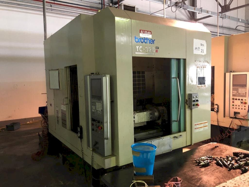 Vooraanzicht  van Brother TC 32B  machine