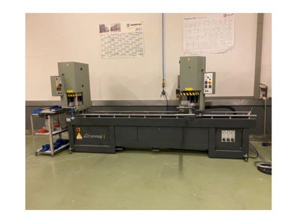 Vooraanzicht  van Emmegi FUSION 2LV 3440  machine