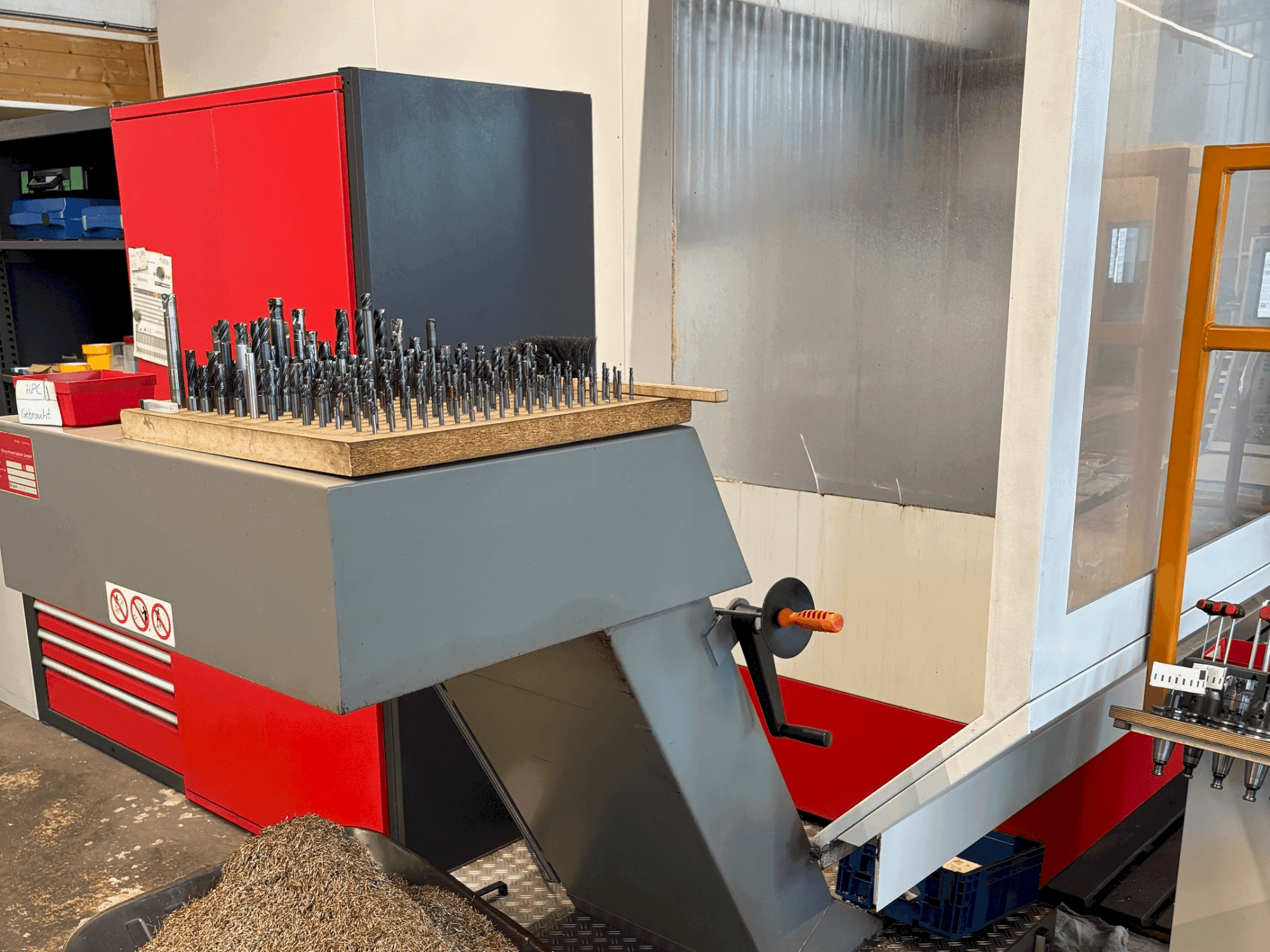 Vooraanzicht  van HERMLE U1130  machine