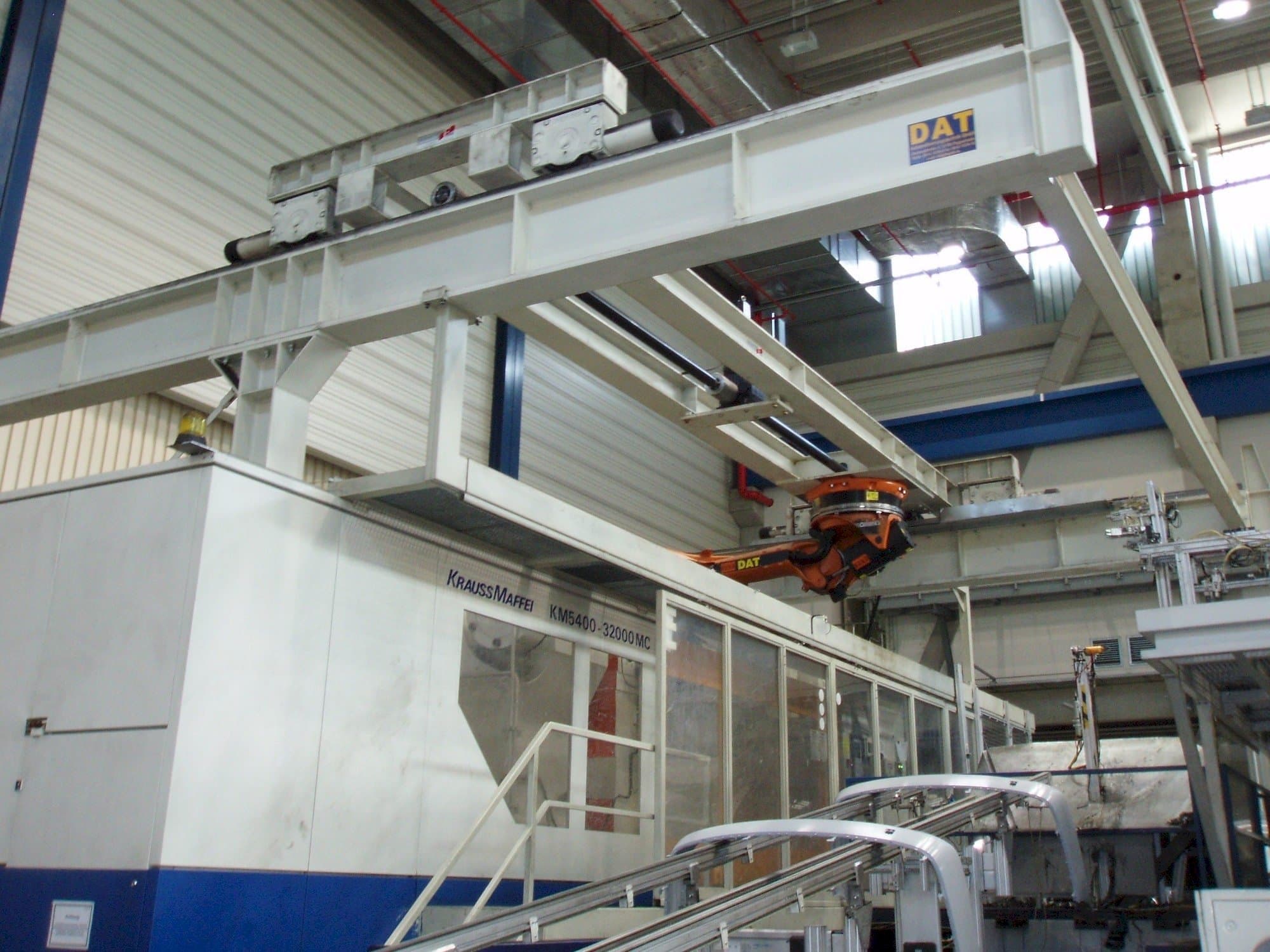 Vooraanzicht  van Krauss Maffei 5400-32000 MC  machine