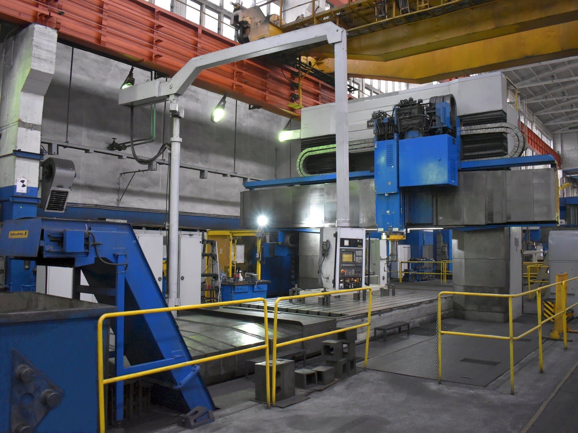 Vooraanzicht  van WALDRICH COBURG 17S 10FP 300 NC  machine