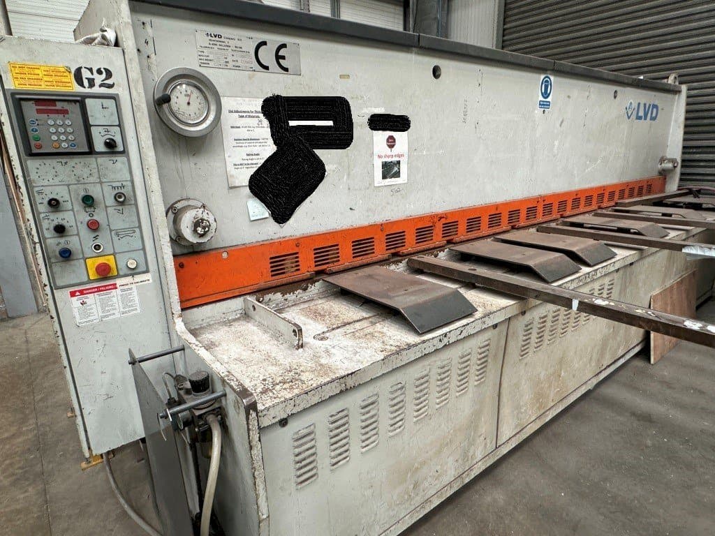 Vooraanzicht  van LVD HST-C 40/6  machine