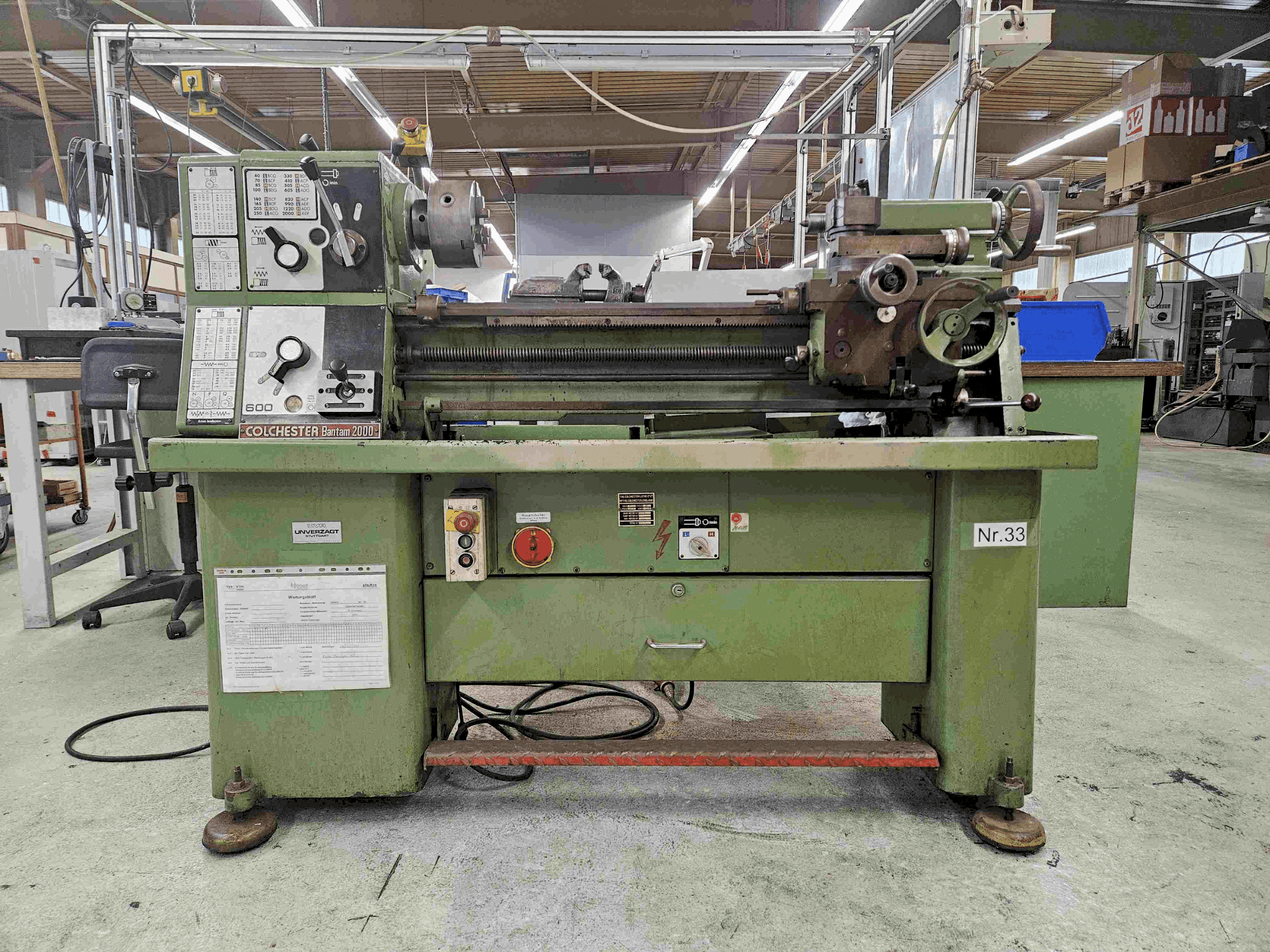 Vooraanzicht  van Colchester Bantam 2000  machine