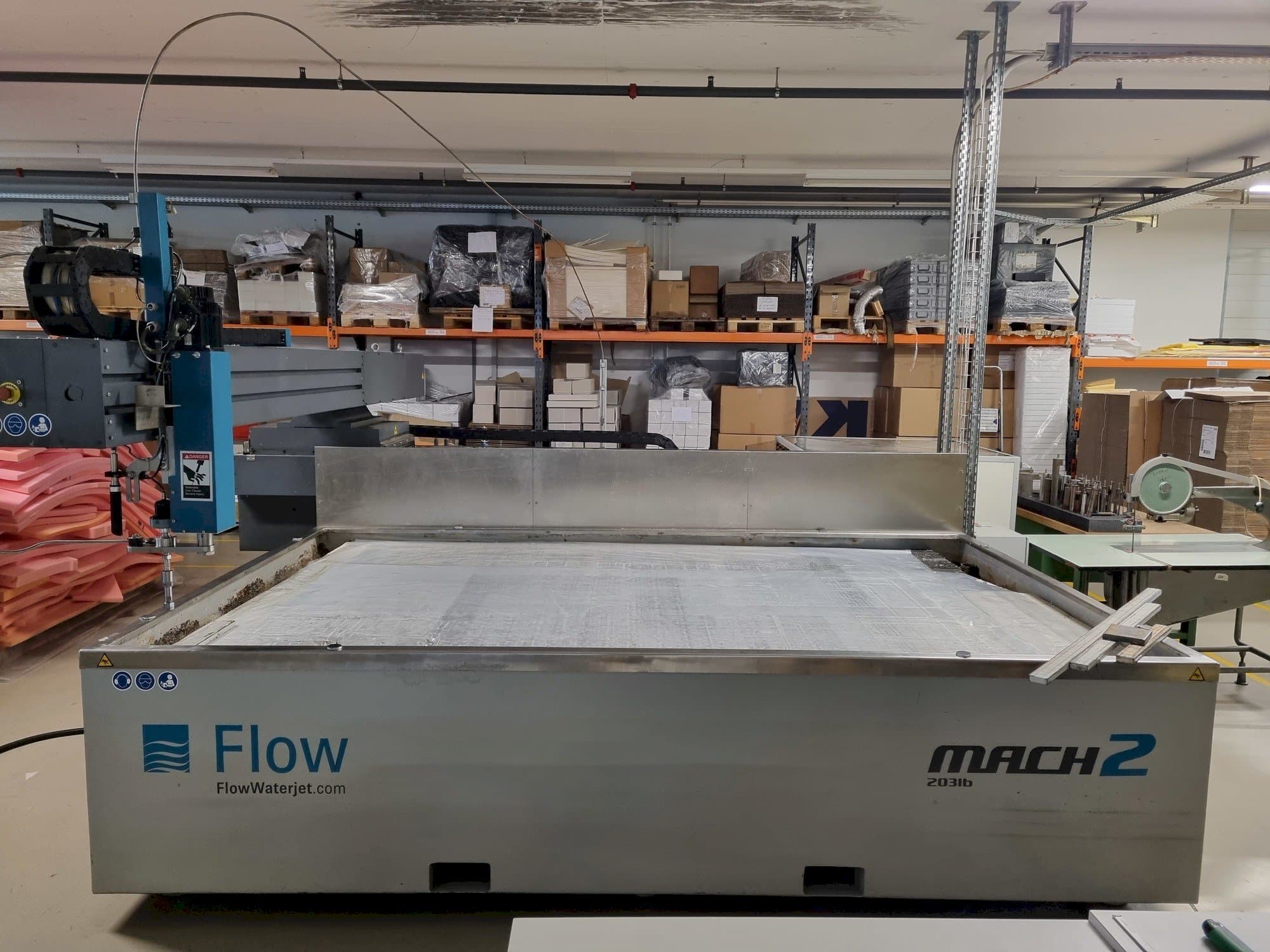 Vooraanzicht  van Flow M2 3120 B  machine