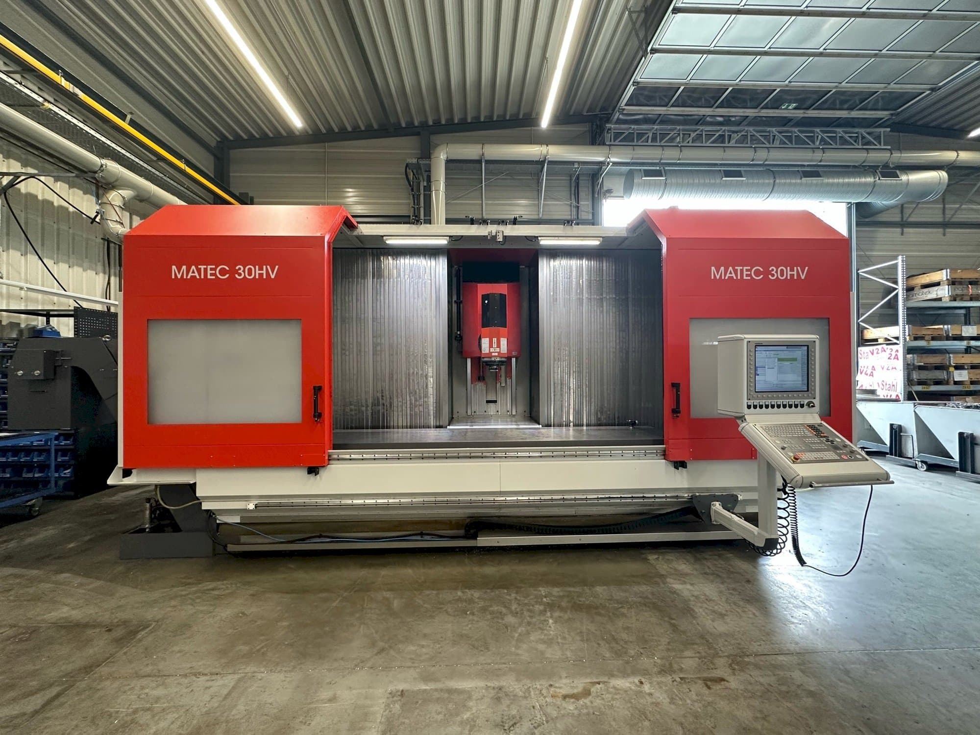 Vooraanzicht  van Matec 30HV  machine