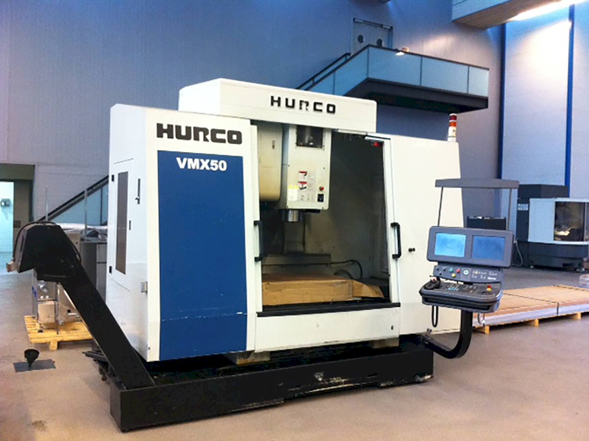 Vooraanzicht  van Hurco VMX 50/40T  machine