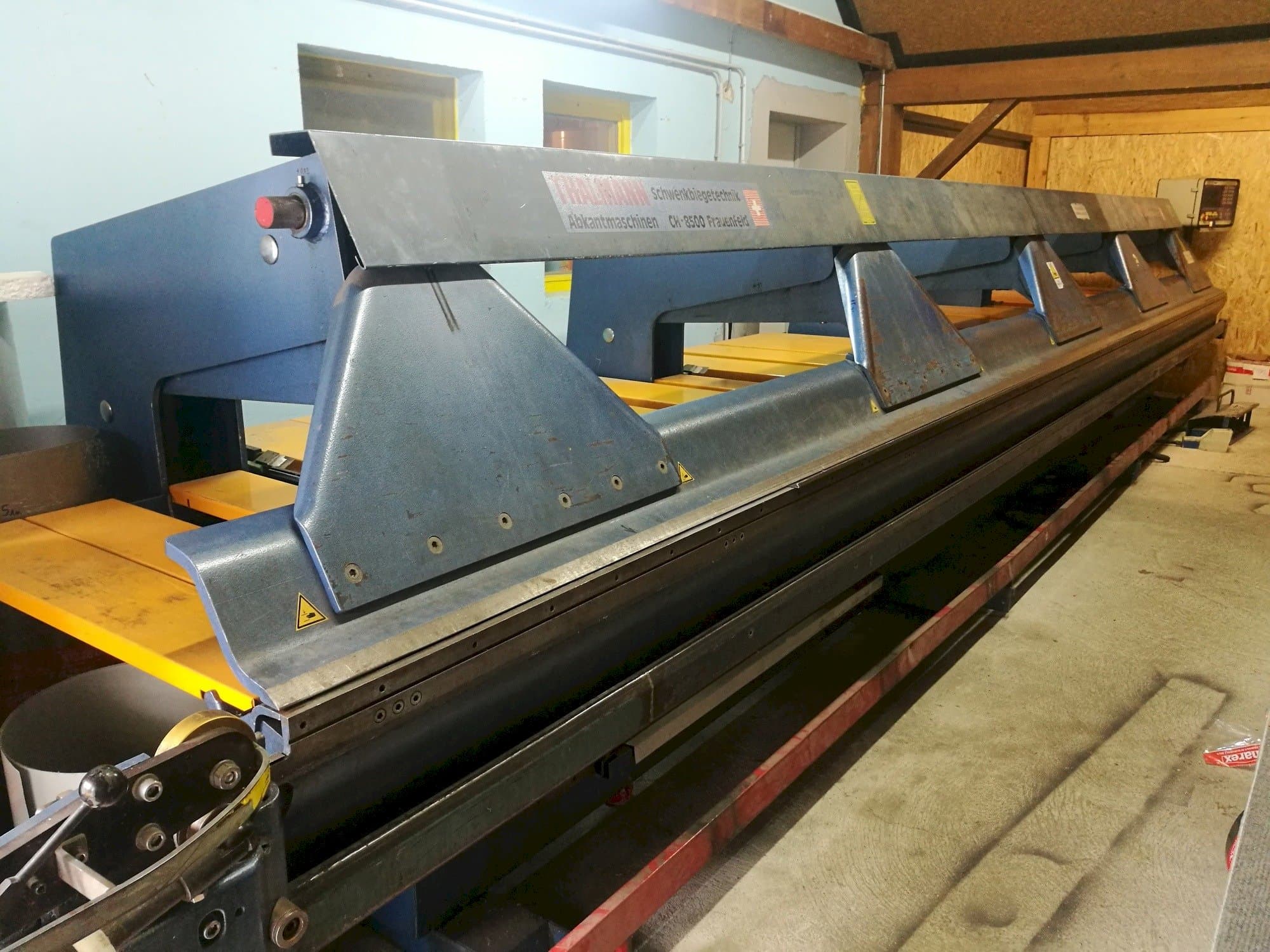 Vooraanzicht  van Thalmann Thako 15-8.2M  machine