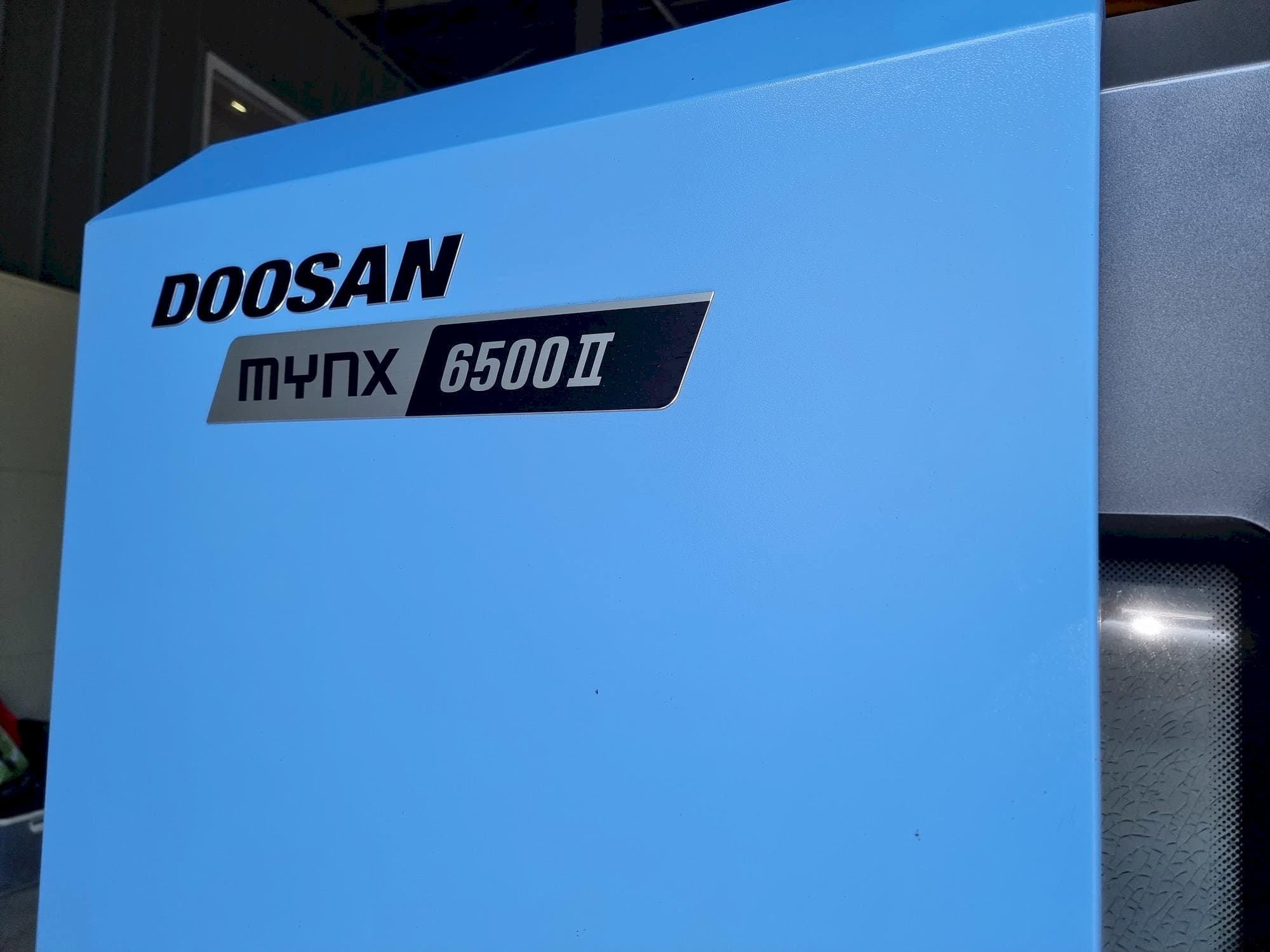 Vooraanzicht  van Doosan MYNX 6500Ⅱ  machine