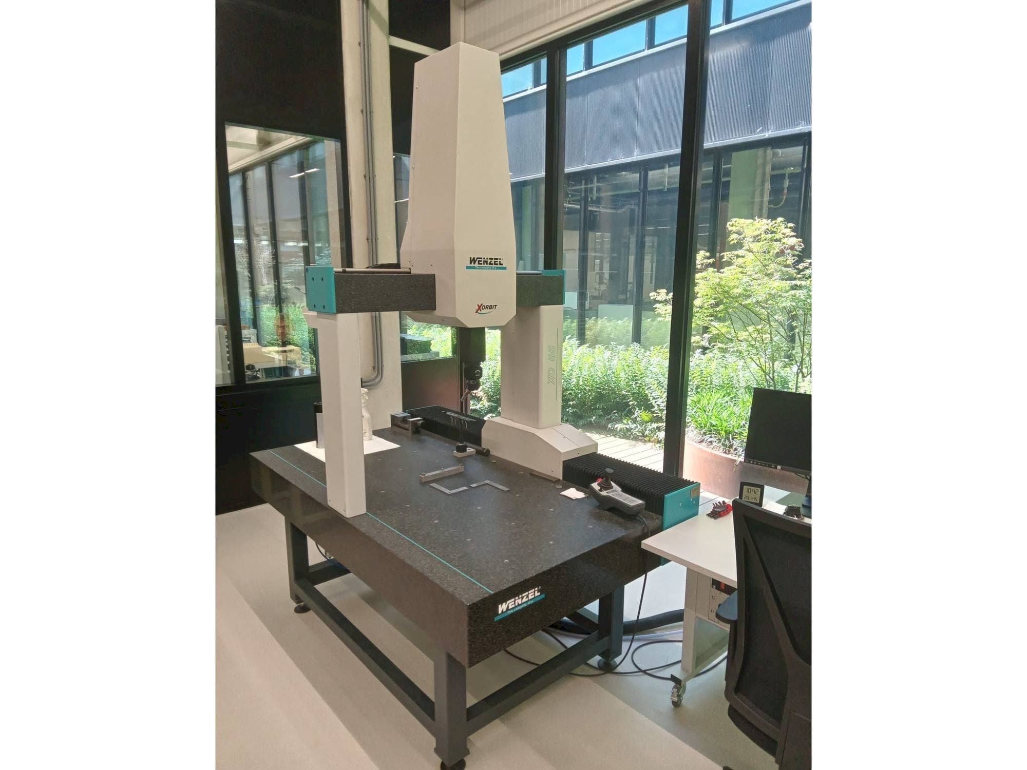 Vooraanzicht van Wenzel XO-55 machine