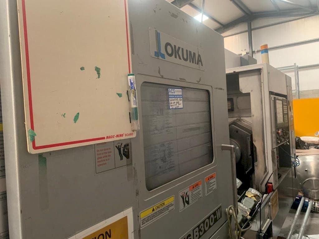 Vooraanzicht  van Okuma Multus B-300W  machine