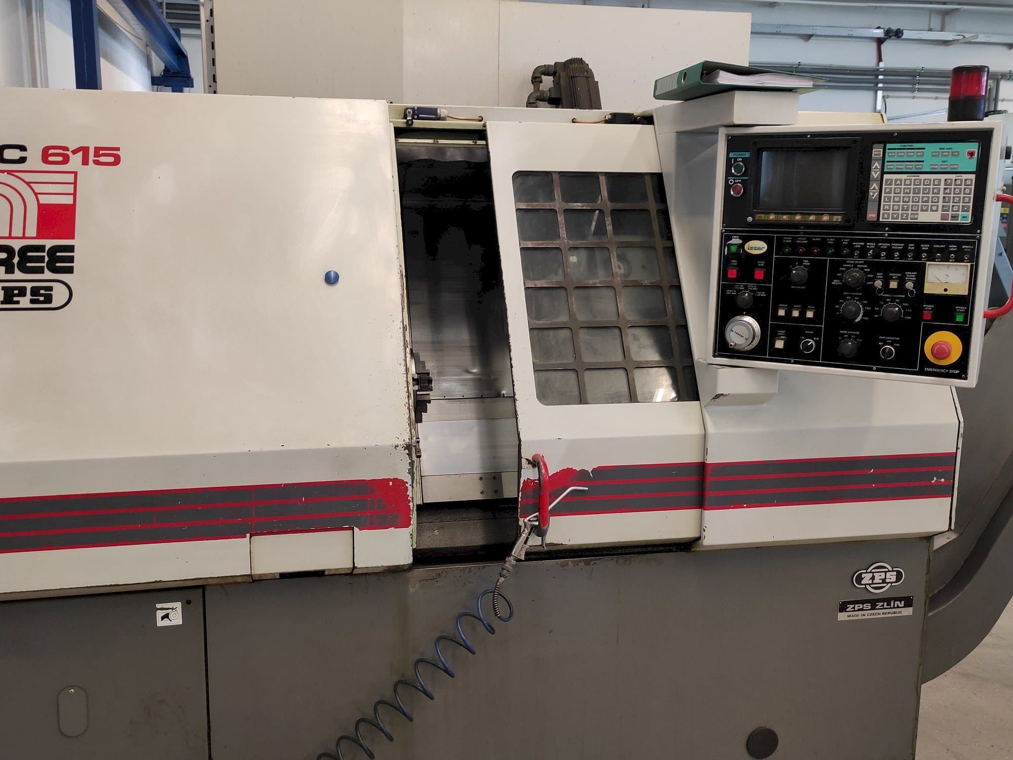 Vooraanzicht  van ZPS S-50 (TC-615)  machine