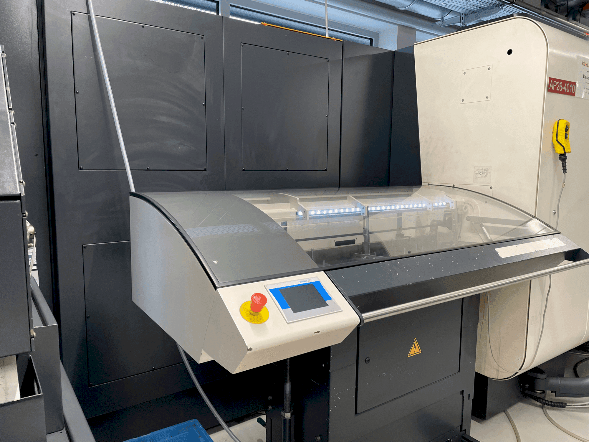 Vooraanzicht  van DMG Sprint 65 3 T  machine