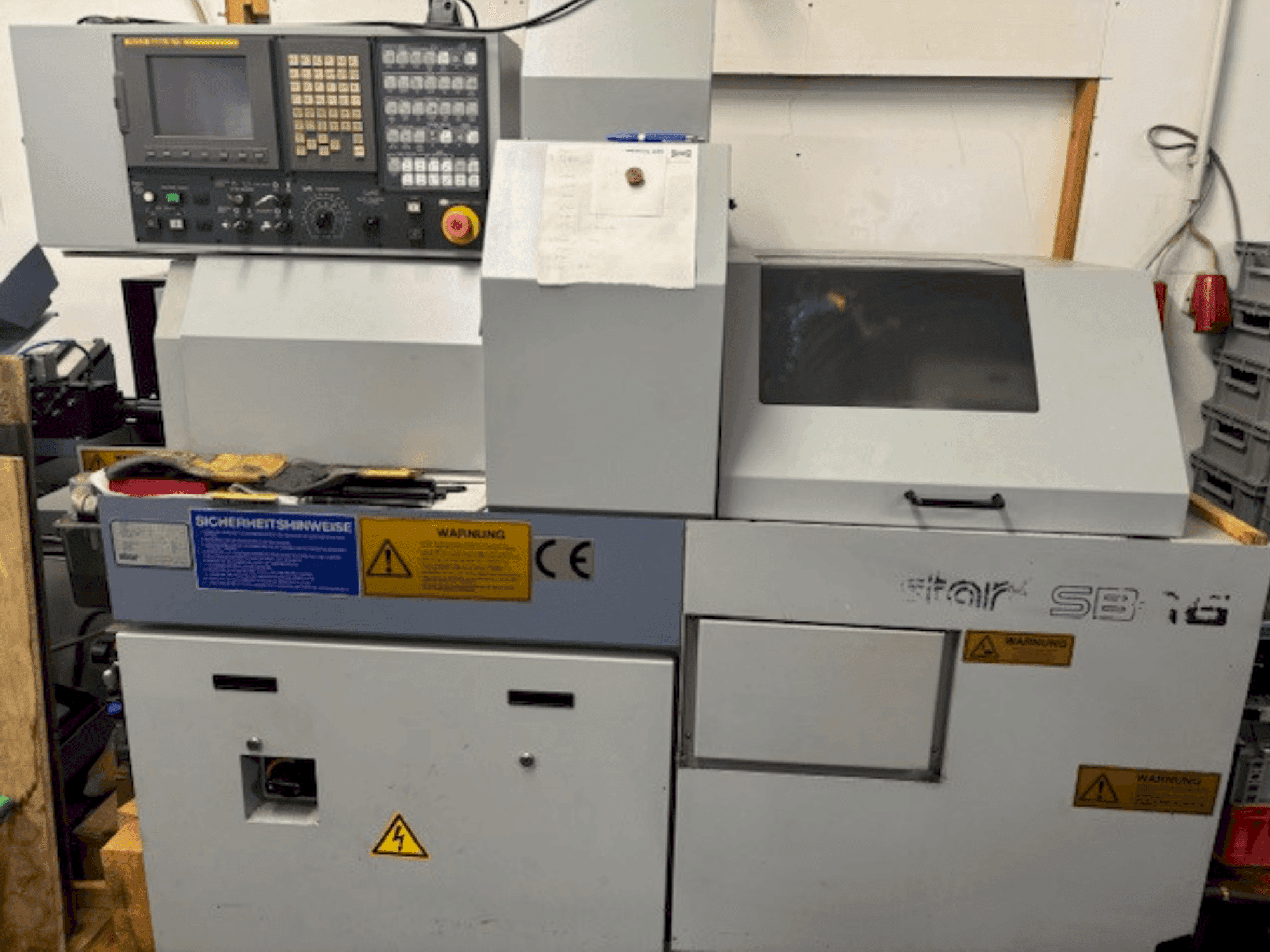 Vooraanzicht  van Star SB-16  machine