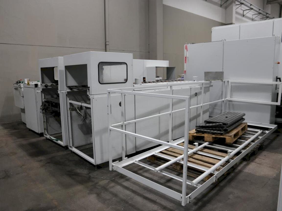 Vooraanzicht  van REINIGUNGS / WASCHANLAGE RUT 067-048-030-04  machine