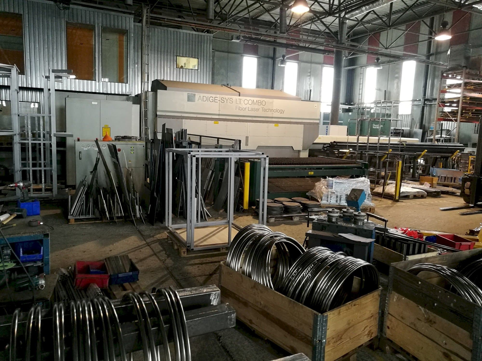 Vooraanzicht  van BLM ADIGE-SYS LT  machine