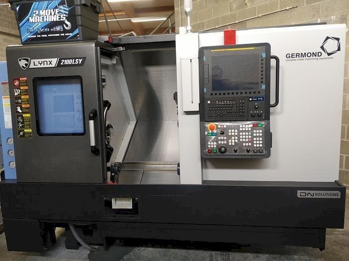 Vooraanzicht  van DN SOLUTIONS LYNX 2100 LSYB  machine