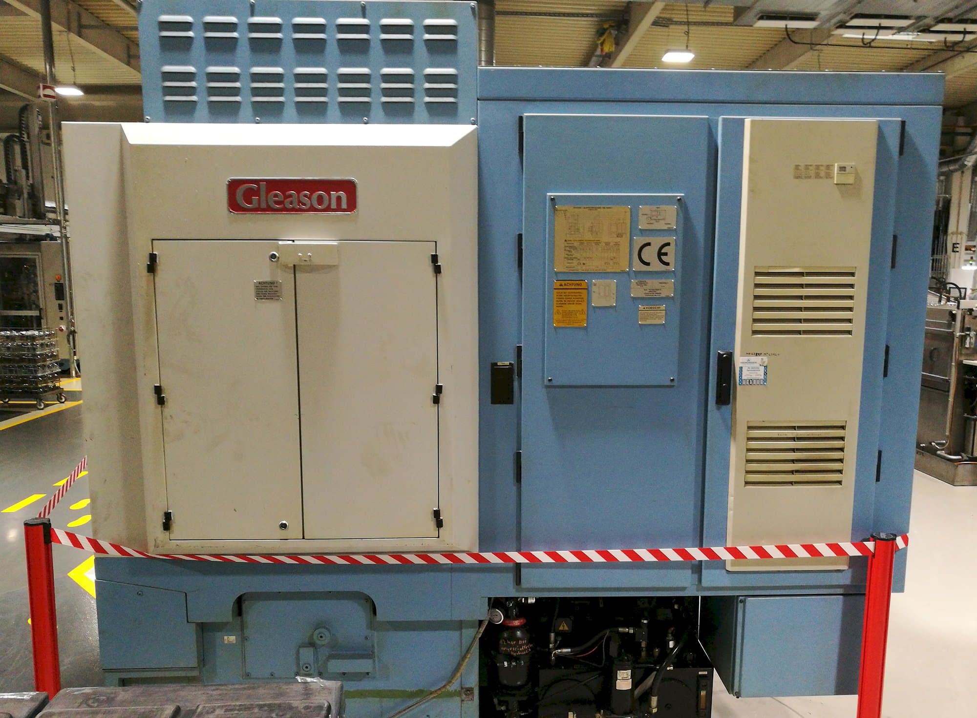 Achteruitzicht  van Gleason Phoenix 500 HCT machine