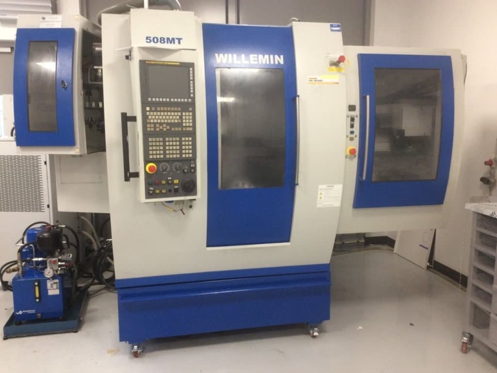 Vooraanzicht  van Willemin W 508MT  machine