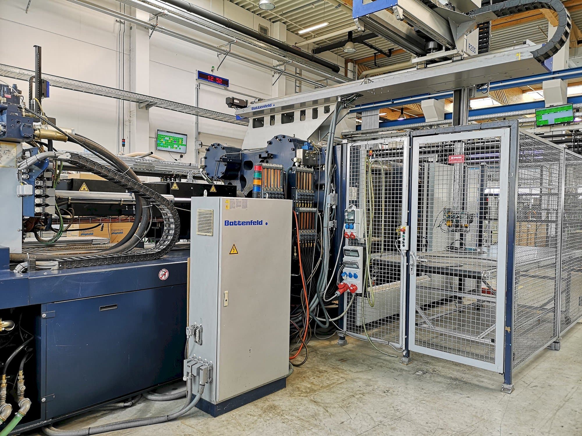 Vooraanzicht  van Battenfeld HM 8000 2P - 7700  machine