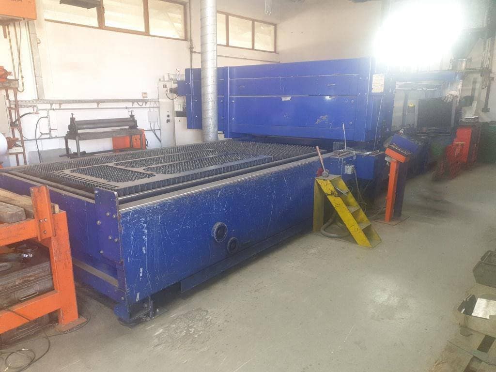 Vooraanzicht  van Bystronic ByStar 3015  machine