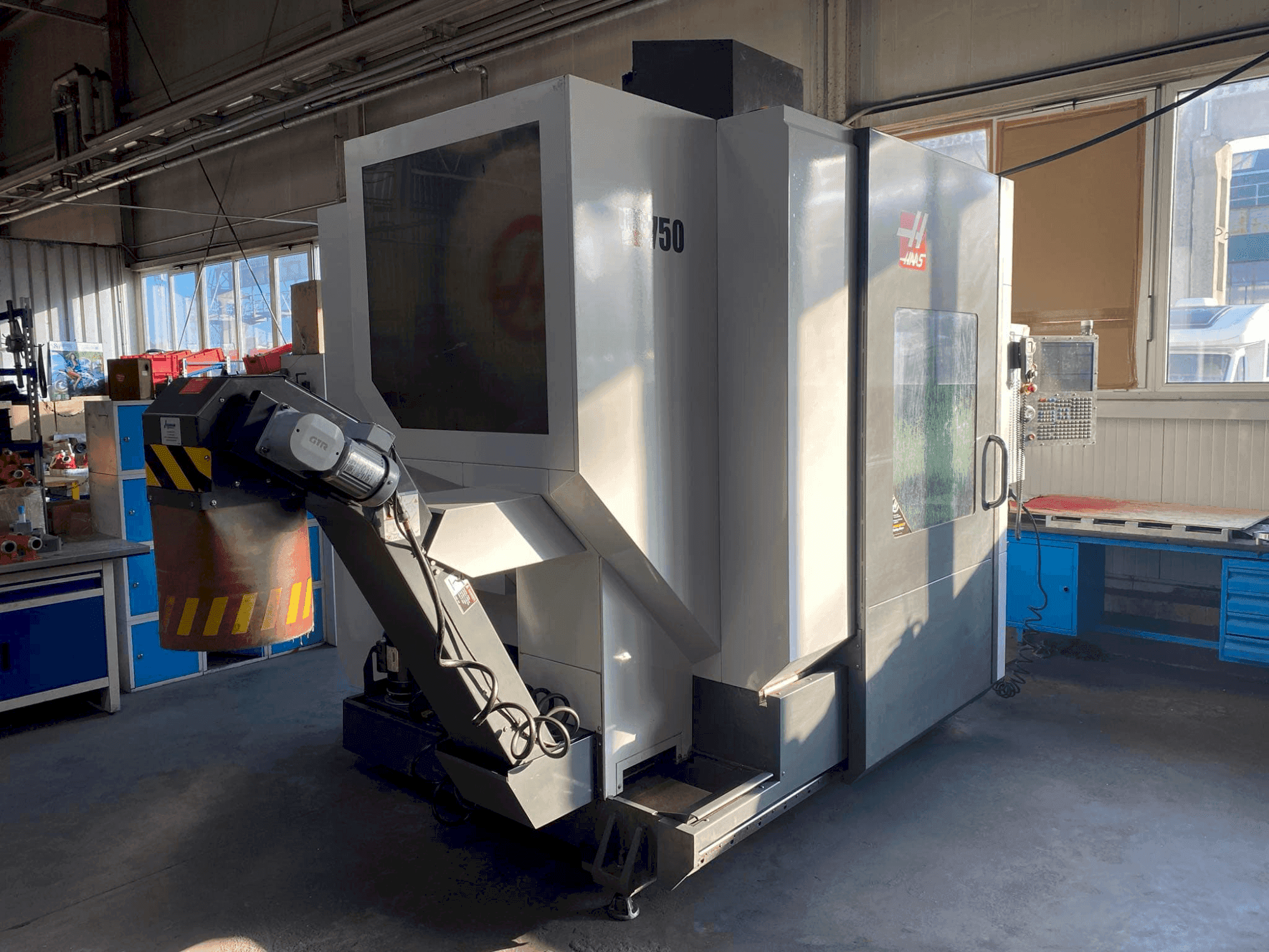 Vooraanzicht  van HAAS UMC-750  machine