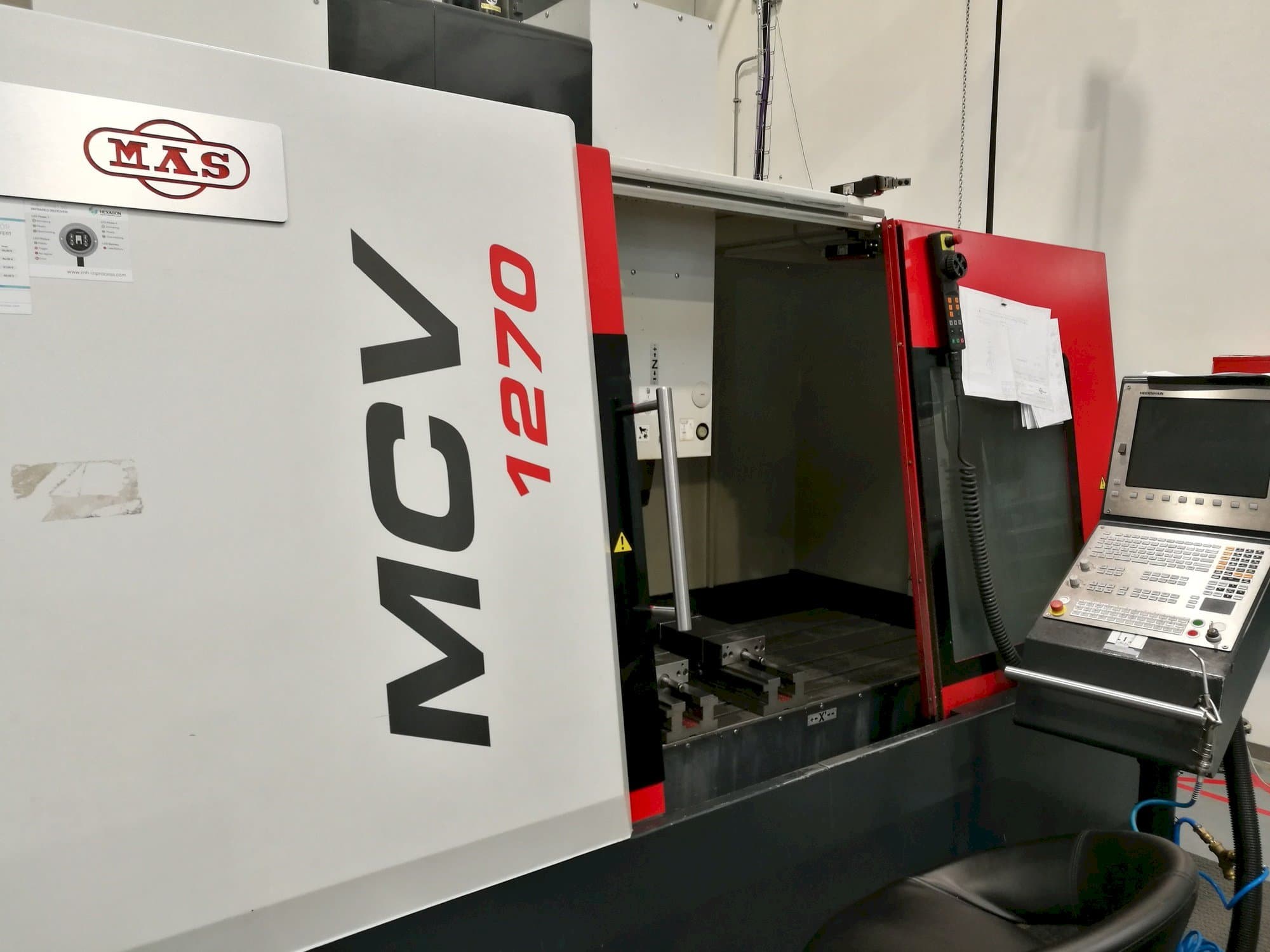 Vooraanzicht  van KOVOSVIT MAS MCV 1270  machine