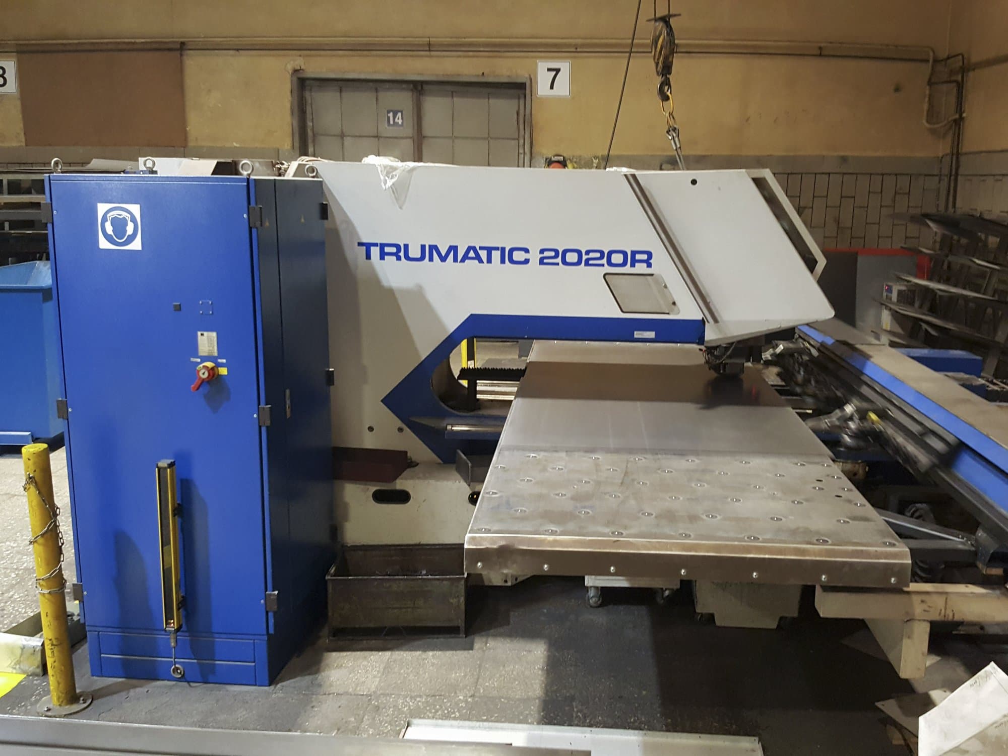 Vooraanzicht  van Trumpf Trumatic 2020R machine