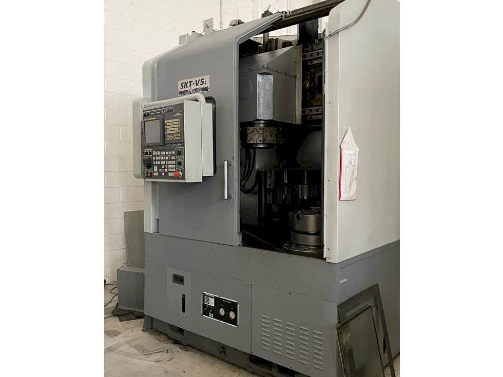 Recht aanzicht  van Hyundai SKT V5L  machine