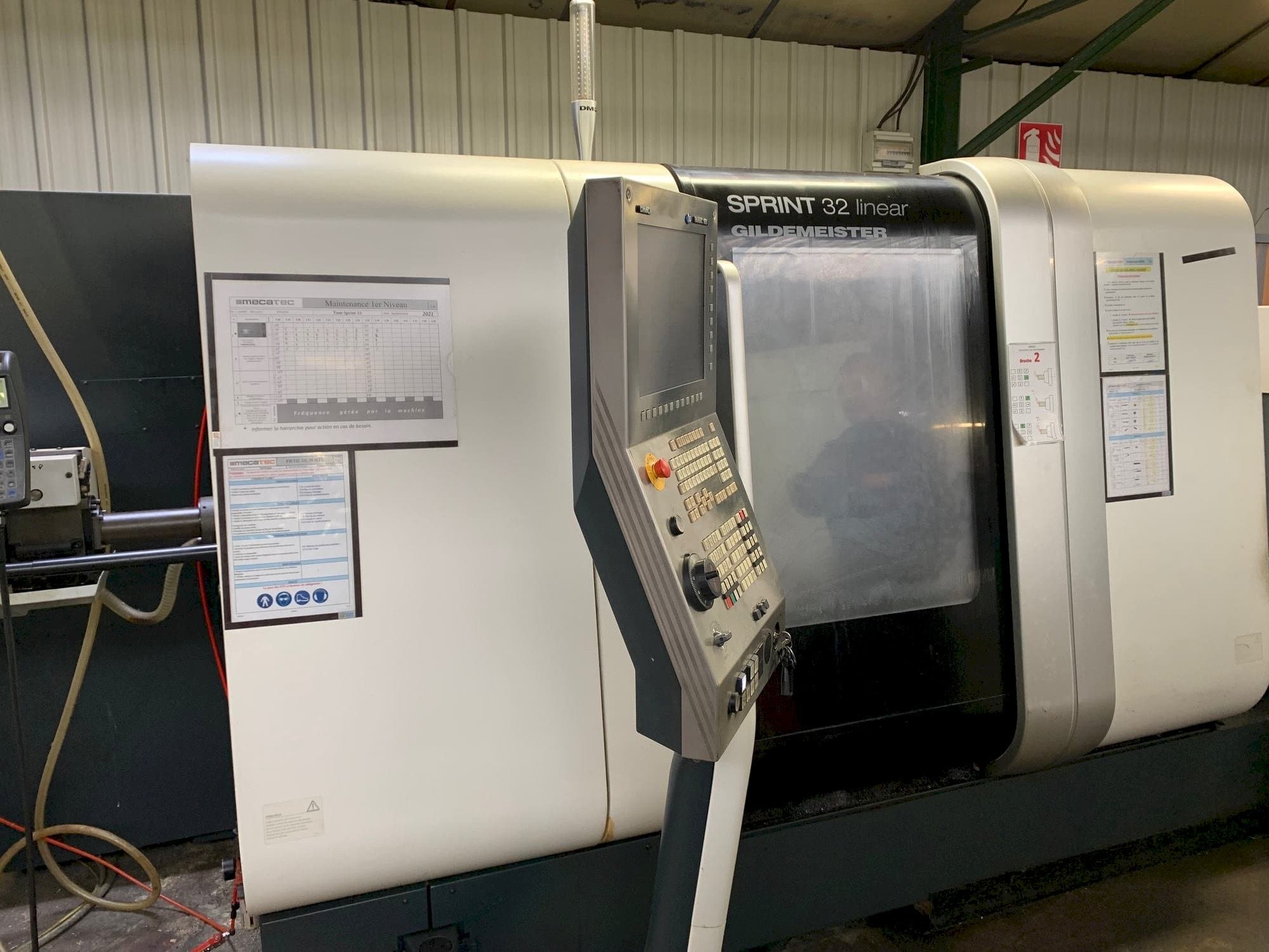 Vooraanzicht  van DMG SPRINT 32 linear  machine