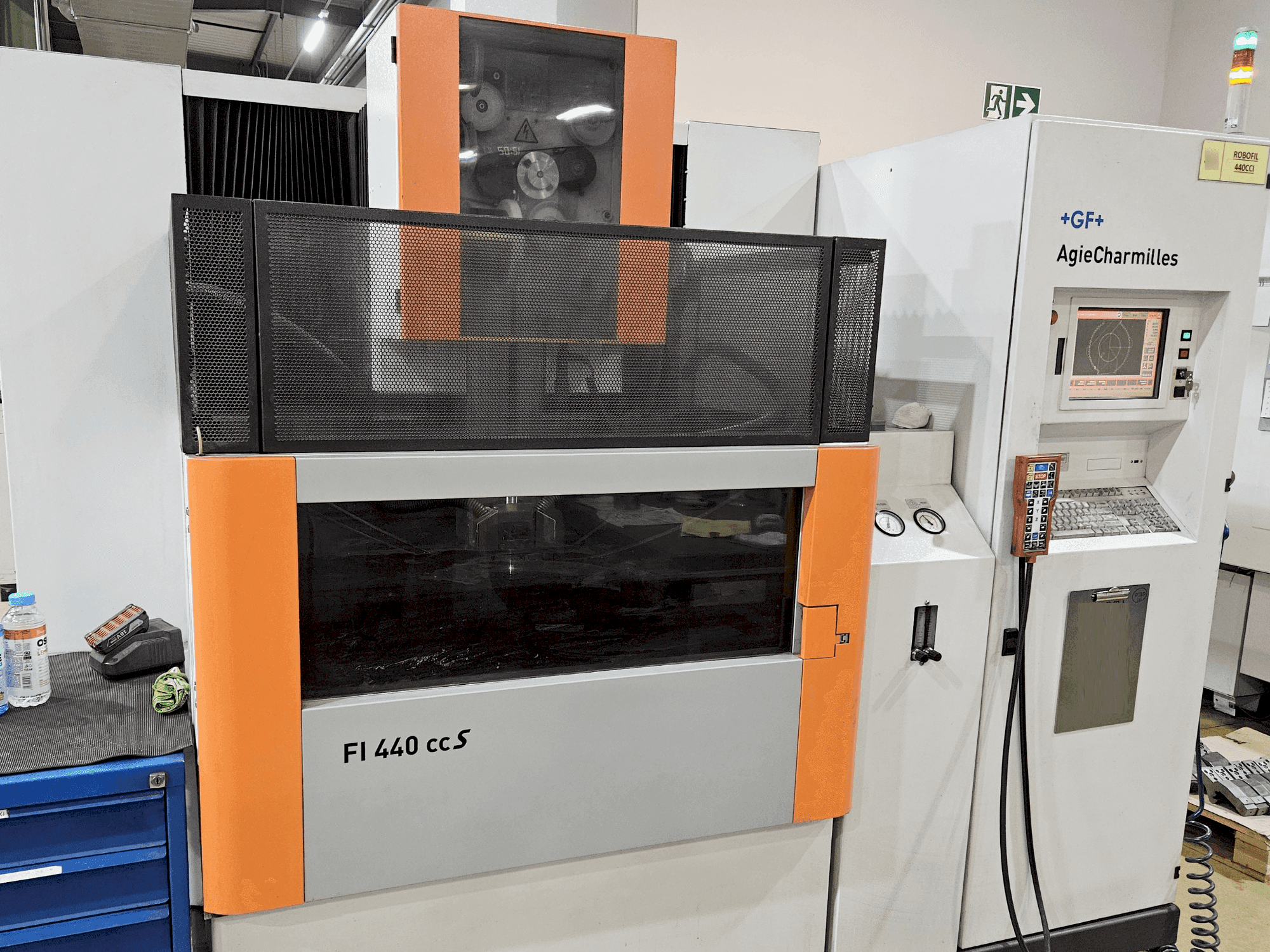 Vooraanzicht  van AgieCharmilles Robofil 440 CCS  machine