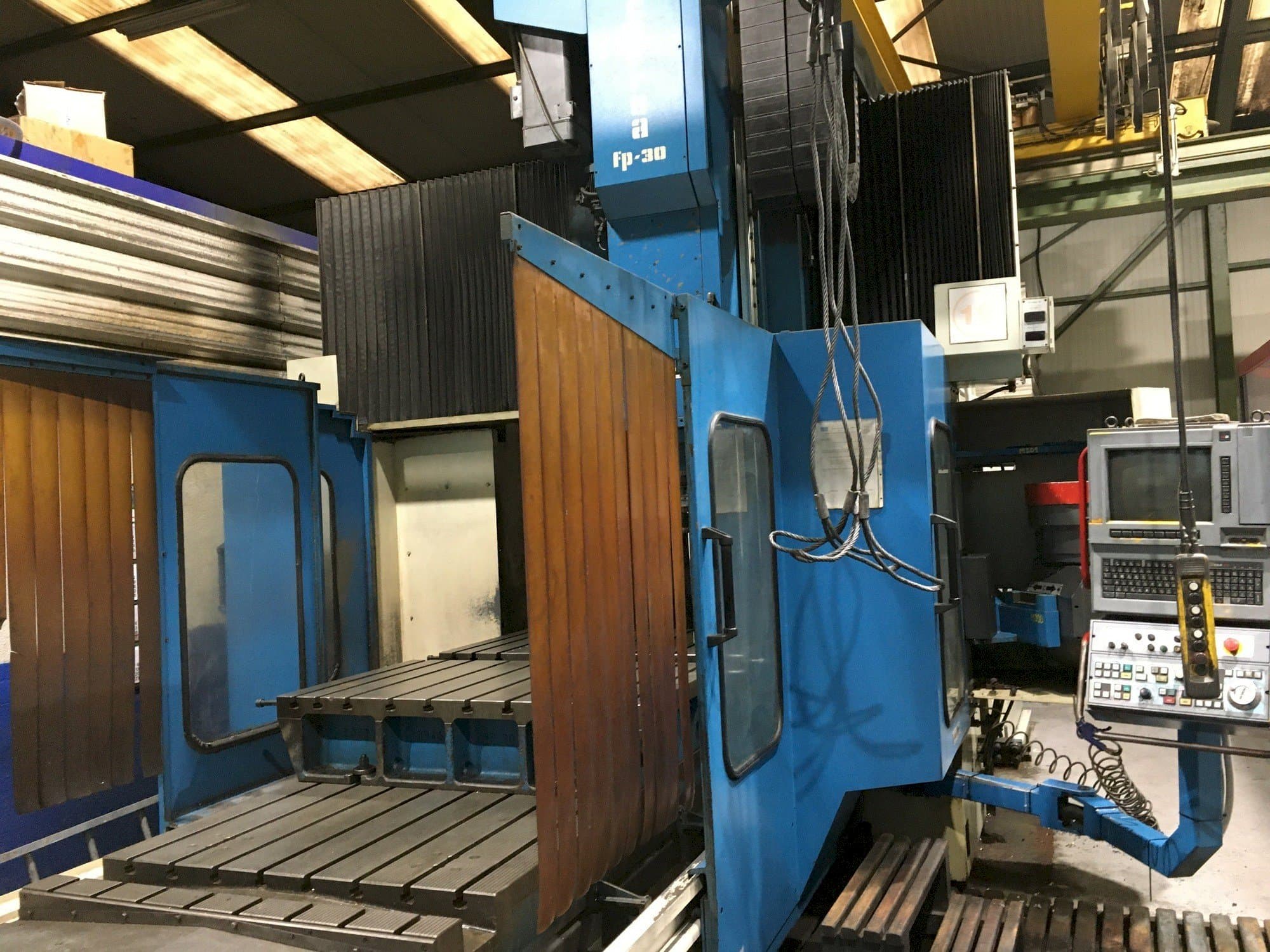 Vooraanzicht  van Correa FP 30/30  machine